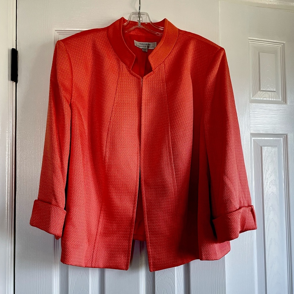 Tahari Light weight summer blazer
